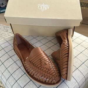 🤎 Sol Classic Espíritu leather sandals 🤎 Never worn!